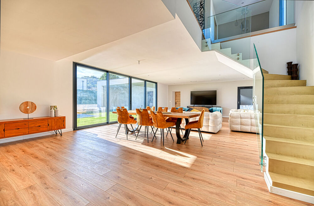 LANGLADE -MAISON- 4 SUITES PARENTALES - TERRAIN 1000m²