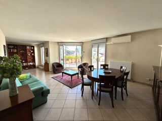  Appartement � vendre 5 pi�ces 137 m�
