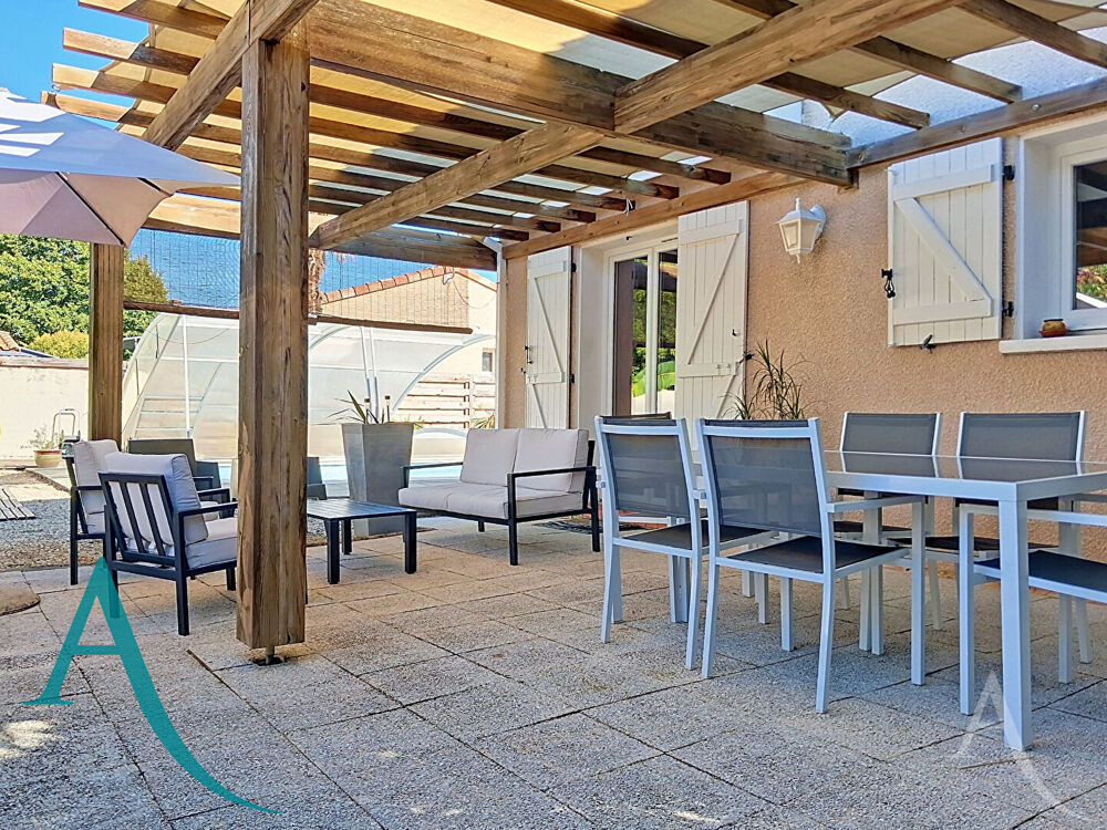 Villa T5 avec piscine sur 1200m² de terrain