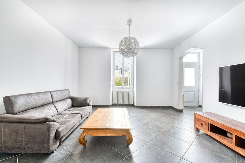 Maison de charme - ANGERS - 8 pièces 231 m² -