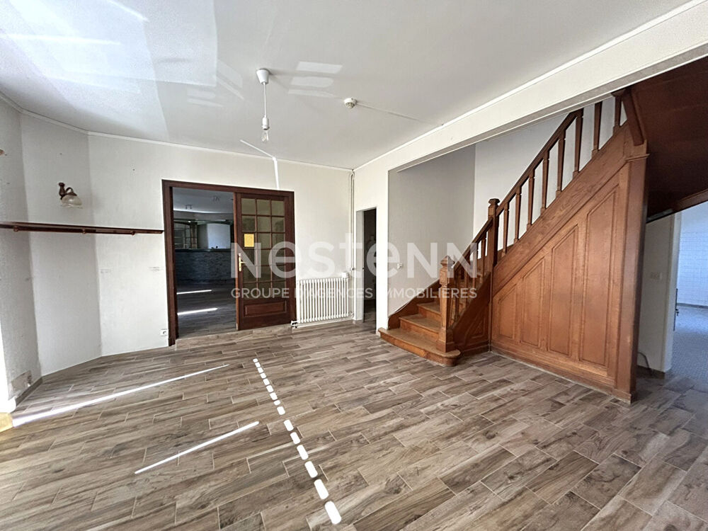 Ensemble immobilier à usage commercial en plein centre de Chabris (Indre 36)