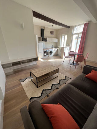  Appartement à louer 3 pièces 52 m²