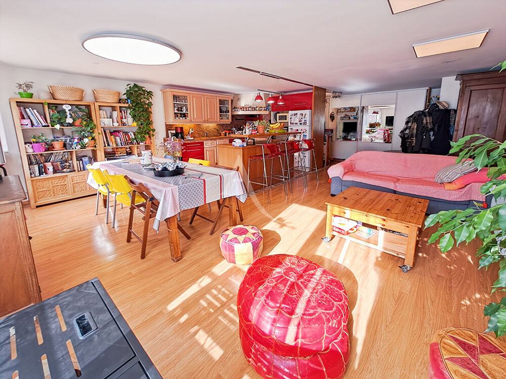 Vente Appartement ARPAJON - PROCHE ÉGLISE - TRIPLEX DE 109 M² - 3 CHAMBRES - GARAGE Arpajon