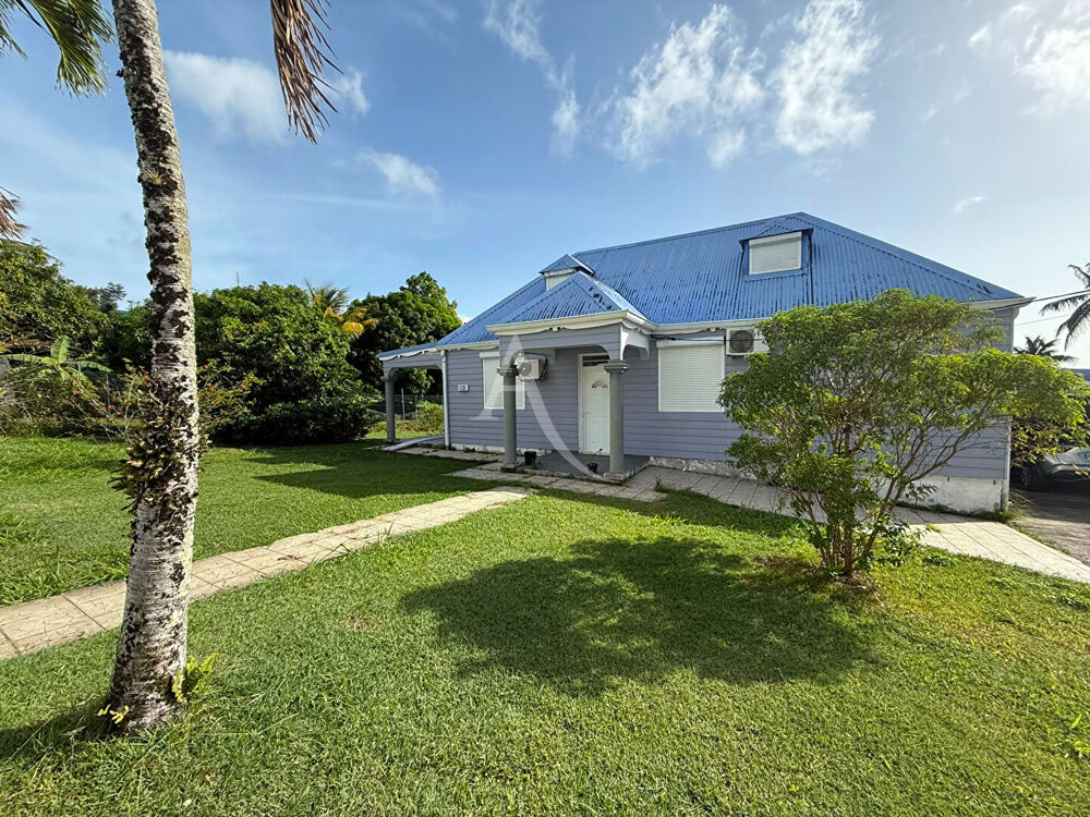Maison 5 chambres + bungalow sur terrain clos
