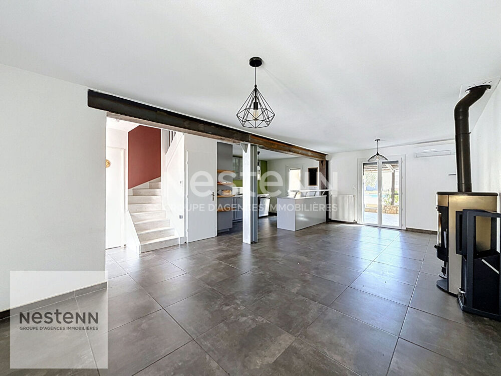 Vente Maison Maison Miramas T4 90 m2 572m² de terrain piscine dépendances. Miramas
