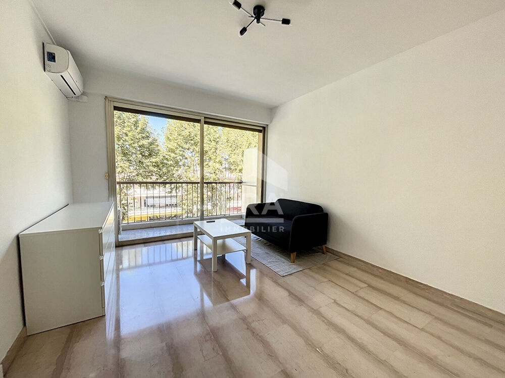 Location Appartement A LOUER-  F1 BIS ENTRE MER ET HIPPODROME A CAGNES-SUR-MER Cagnes sur mer