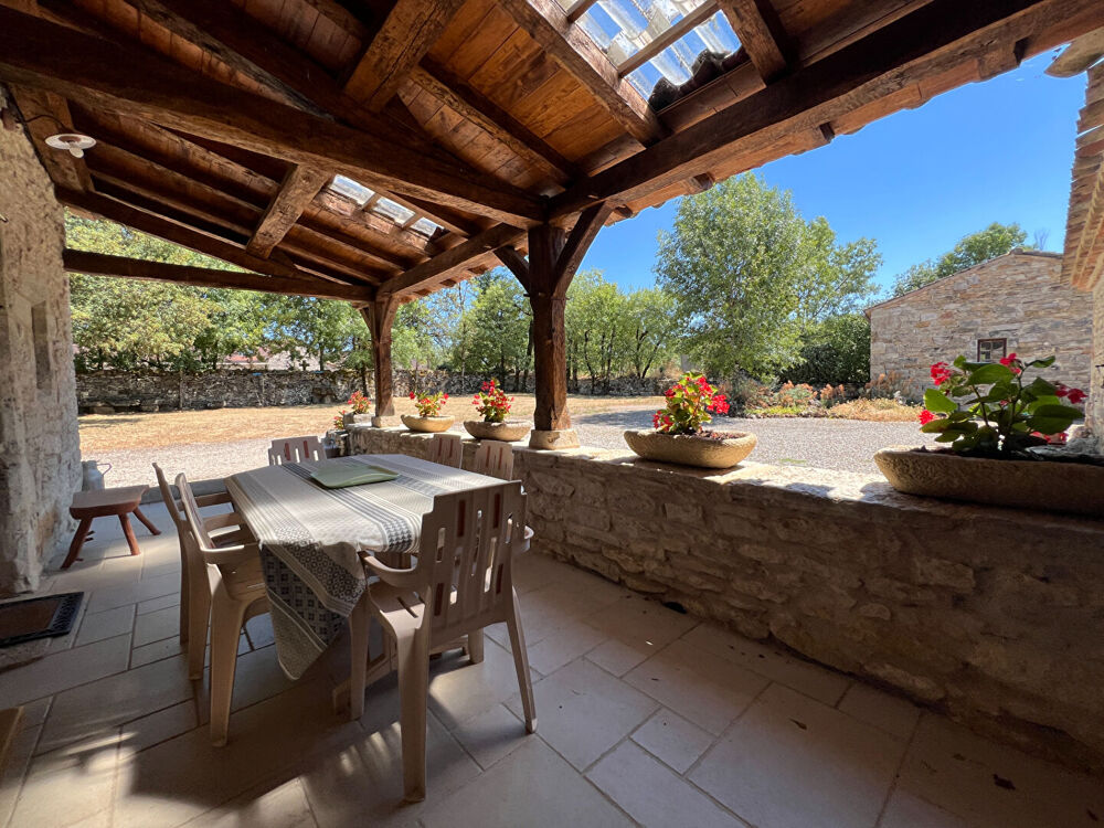 Maison typique en pierre, proche de Saint Antonin