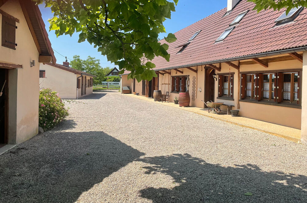 Ferme de 174 m² entre Chalon sur Saône et Louhans