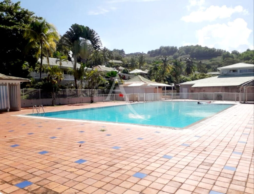 Maison individuelle Sainte Marie 2 pièce(s) 41 m2 piscine + plage A SAISIR !!!!!!