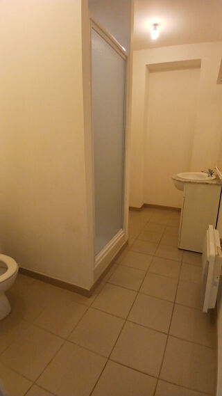  Appartement à louer 3 pièces 50 m²