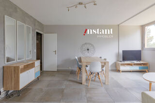  Appartement à louer 6 pièces 96 m²
