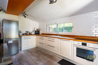  Maison à louer 3 pièces 98 m²