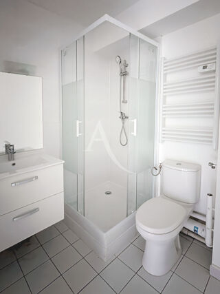  Appartement à louer 1 pièce 24 m²