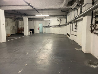  Parking / Garage � vendre 12 pi�ces 