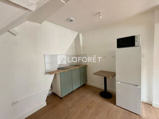  Appartement à louer 2 pièces 33 m²