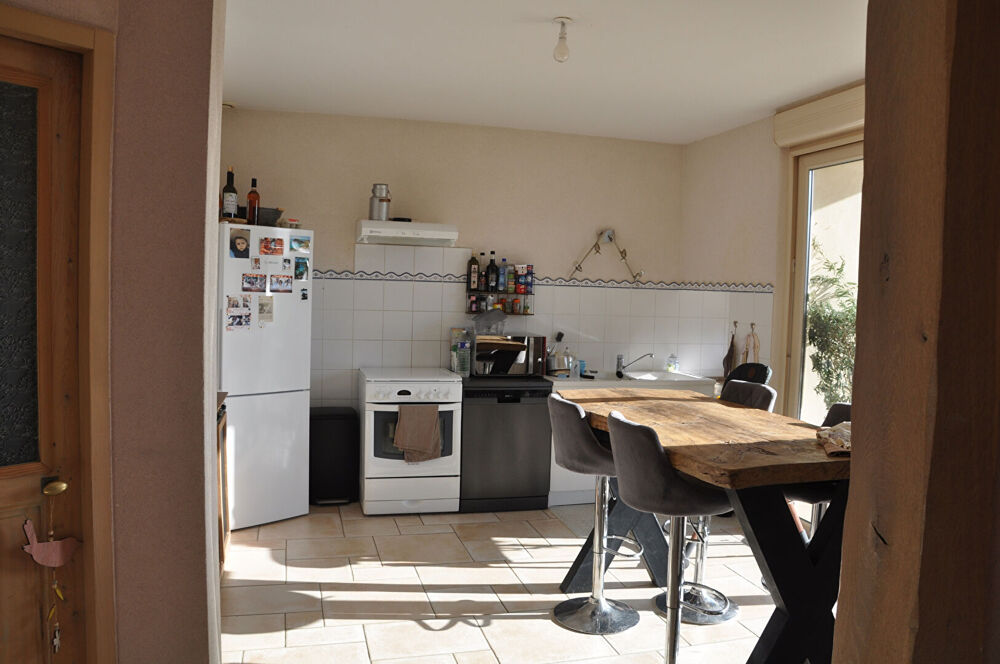 Location Maison Belle maison en pierre à LARNAUD Larnaud
