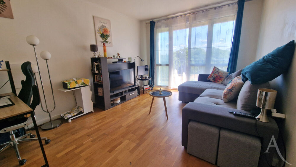 Appartement F2 à Mantes La Jolie de 49m² avec parking et cave