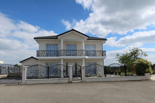  Maison à vendre 7 pièces 185 m²