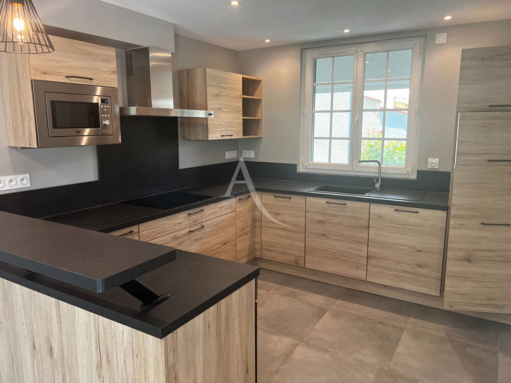 Location Maison MAISON CLIMATISEE A VILLEMOUSTAUSSOU AVEC JARDIN Villemoustaussou