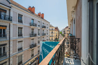  Appartement � vendre 4 pi�ces 115 m�