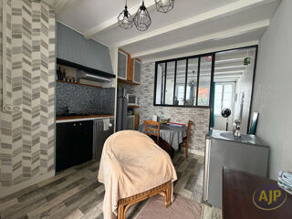  Immeuble � vendre 4 pi�ces 84 m�