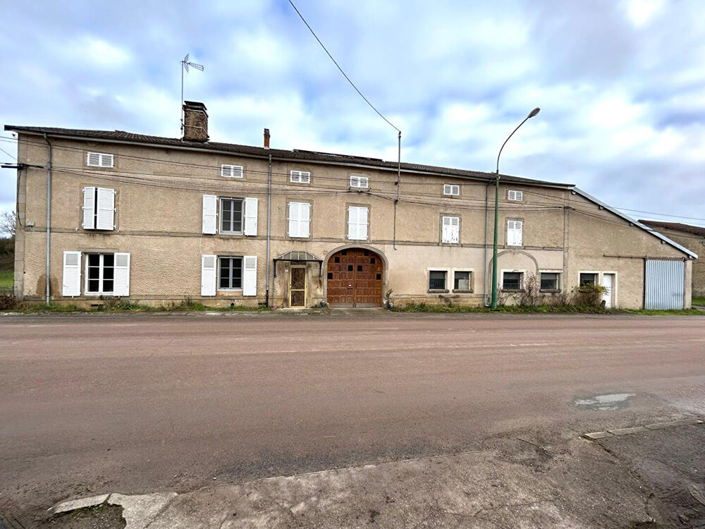 Maison 7 pièces 188 m² · à Dompaire · 188 m² · 165 000 €