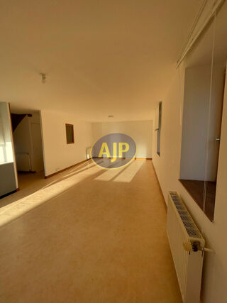  Maison à louer 4 pièces 85 m²