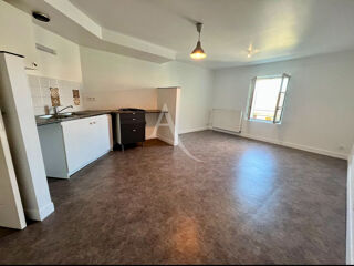  Appartement à louer 2 pièces 46 m²