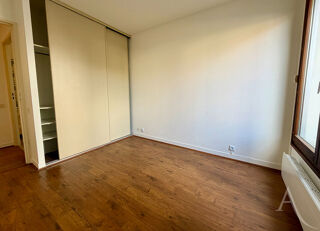  Appartement à louer 2 pièces 46 m²