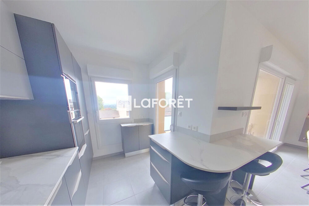 Location Appartement Appartement Buellas 3 pièces 65.66 m2 meublé avec garage Buellas