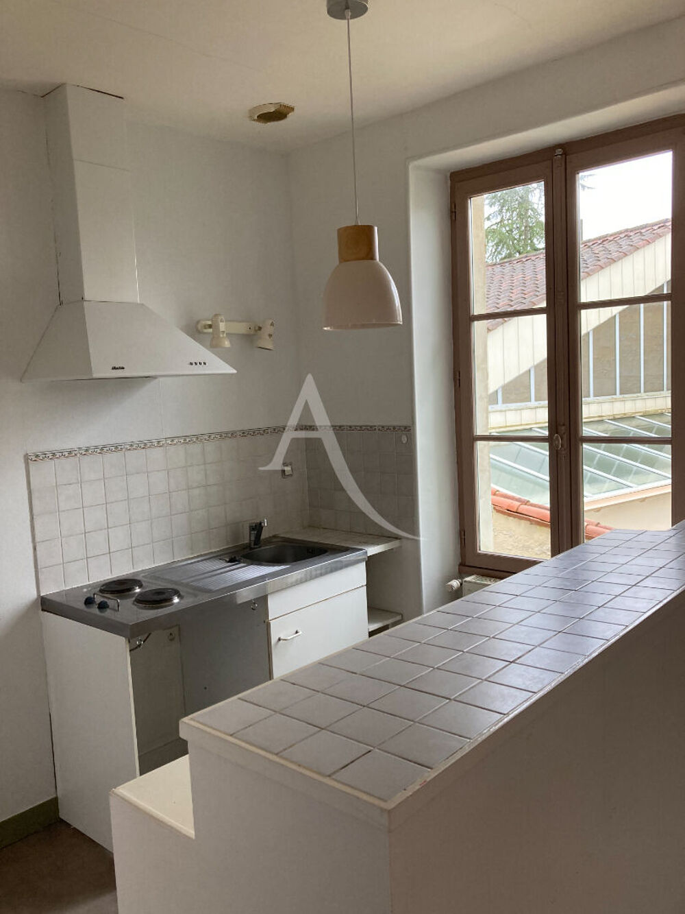 Appartement Fontenay Le Comte 2 pièce(s)