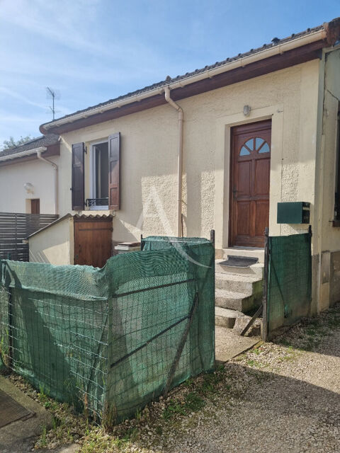   Appartement F2 avec jardinet, cave et garage Appartement - 2 pièce(s) - 25 m²
