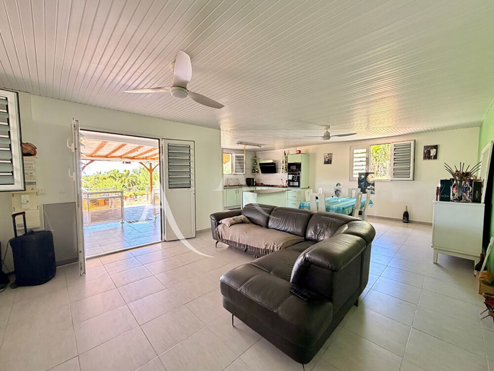 Vente Maison En EXCLUSIVITE: maison T4 + dépendance avec piscine au VAUCLIN. Le vauclin
