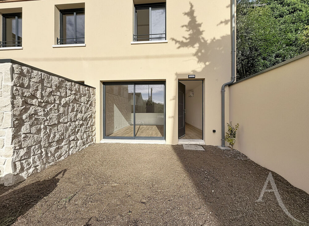 Vente Maison Maison Epone 3 pièce(s) 75 m2 - 2 chambres - jardin - parking - DPE A/A Epone