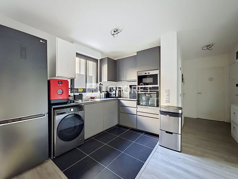 Vente Appartement CLAMART 2 pièces avec grande terrasse et parking Clamart
