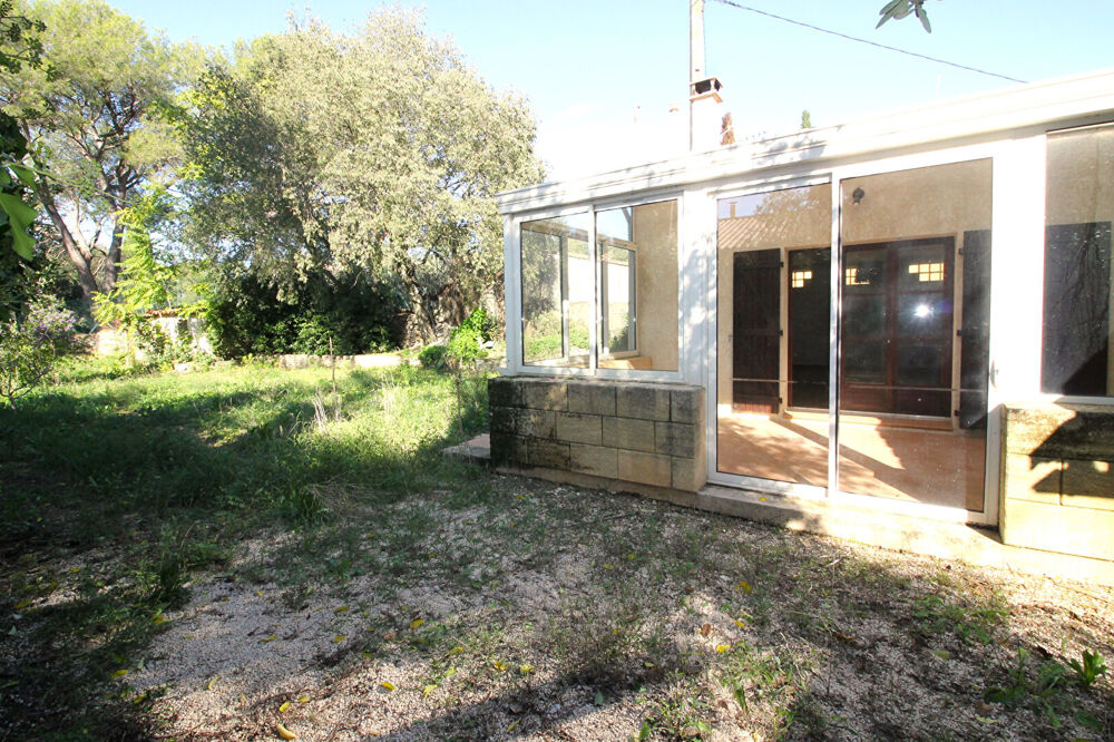 Vente Maison EN EXCLUSIVITE NIMES PLANETE Mazet en pierre à rafraîchir de 3 pièces de 94m² sur un terrain de 892m². Nimes
