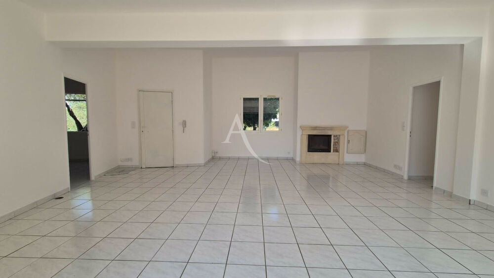 Vente Maison Maison de plain-pied 126,62 m² habitables - Studio indépendant - Piscine - Double garage - Terrain de 1 229 m² ? Balaruc-les-Bai Balaruc les bains