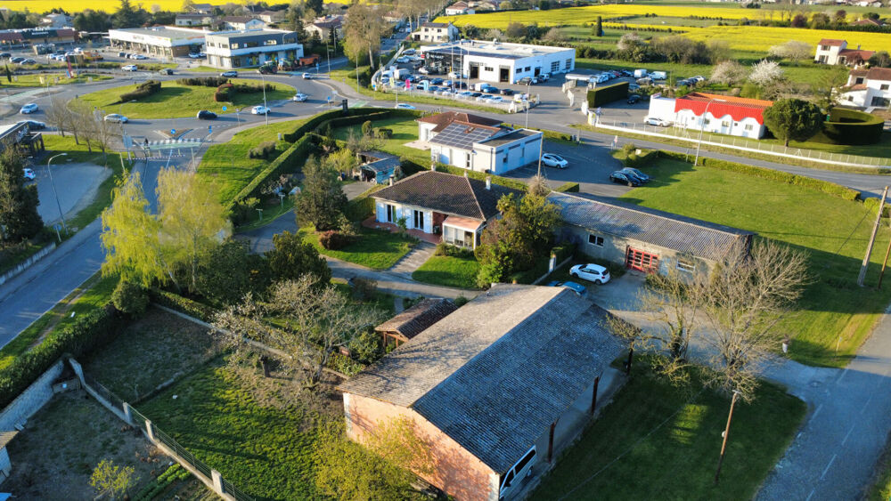 Opportunité Exceptionnelle à Carbonne : Ensemble Immobilier à Fort Potentiel