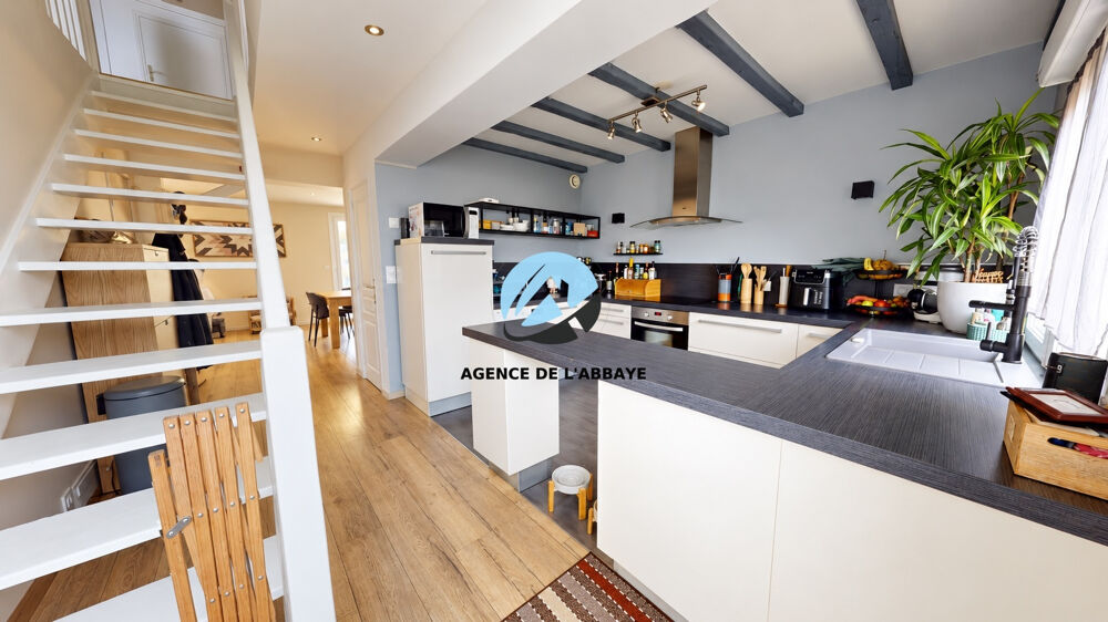 Vente Maison Maison 5 pièces avec garage à vendre à Epouville Epouville