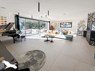  Maison  vendre 12 pices 350 m