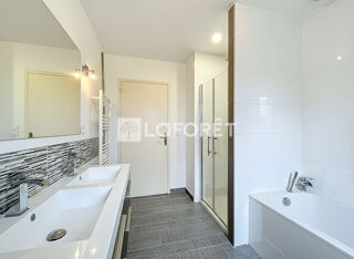  Maison  vendre 5 pices 126 m