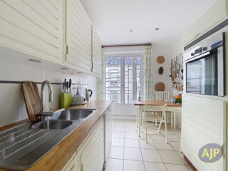  Appartement à vendre 6 pièces 148 m²