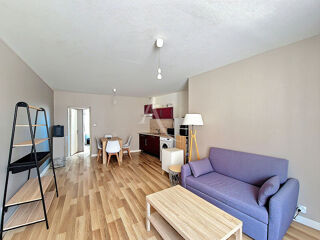  Immeuble à vendre 8 pièces 200 m²
