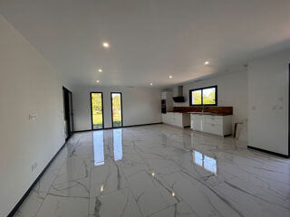  Maison à louer 4 pièces 105 m²