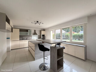  Maison � vendre 5 pi�ces 203 m�