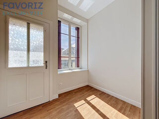  Appartement à louer 2 pièces 55 m²