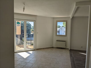  Appartement à louer 3 pièces 61 m²