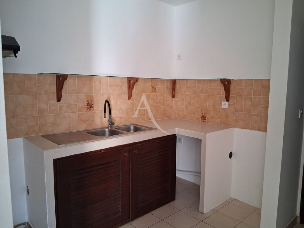 Location Appartement Appart T2  - 2ème étage - Centre ville de Cayenne Cayenne