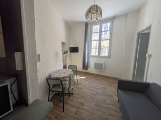  Appartement à louer 1 pièce 27 m²