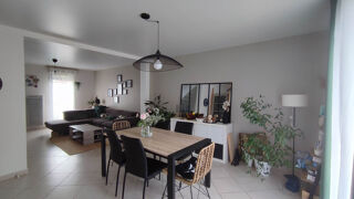 Location Maison Maison Saint Denis De L Hotel 5 pièce(s) 103 m2 Saint denis de l hotel